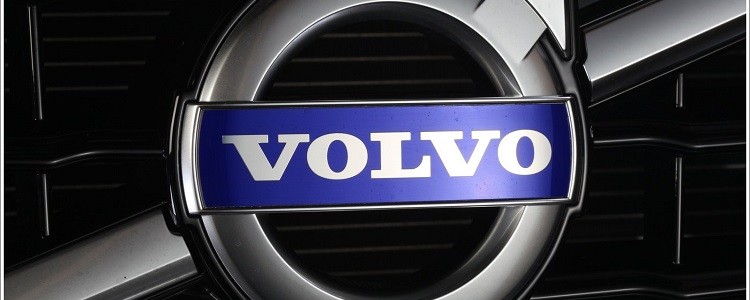 ascendente saindo da parte superior direita , com a palavra "Volvo" ao centro do círculo